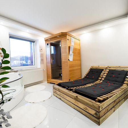 Luxe Apartments Лютомер Екстер'єр фото