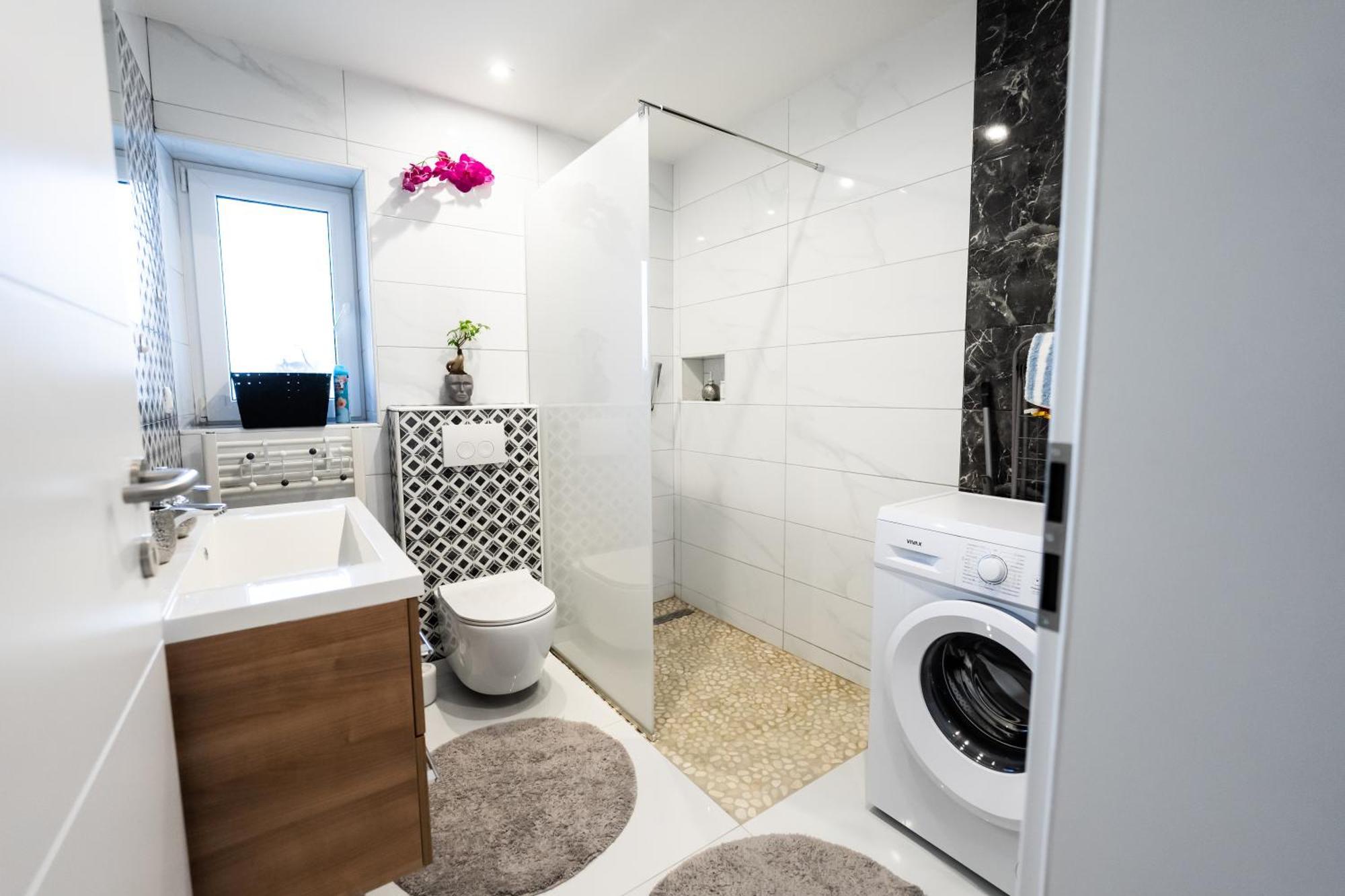 Luxe Apartments Лютомер Екстер'єр фото