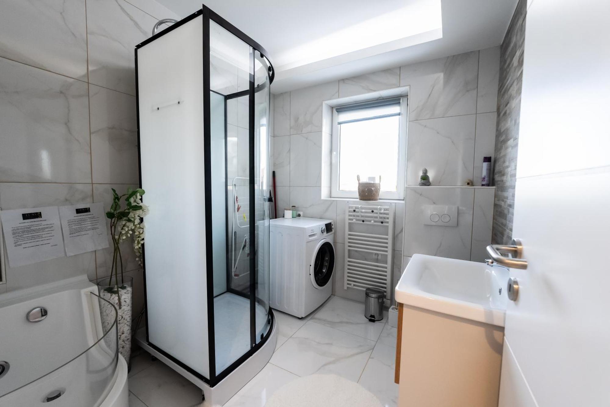 Luxe Apartments Лютомер Екстер'єр фото